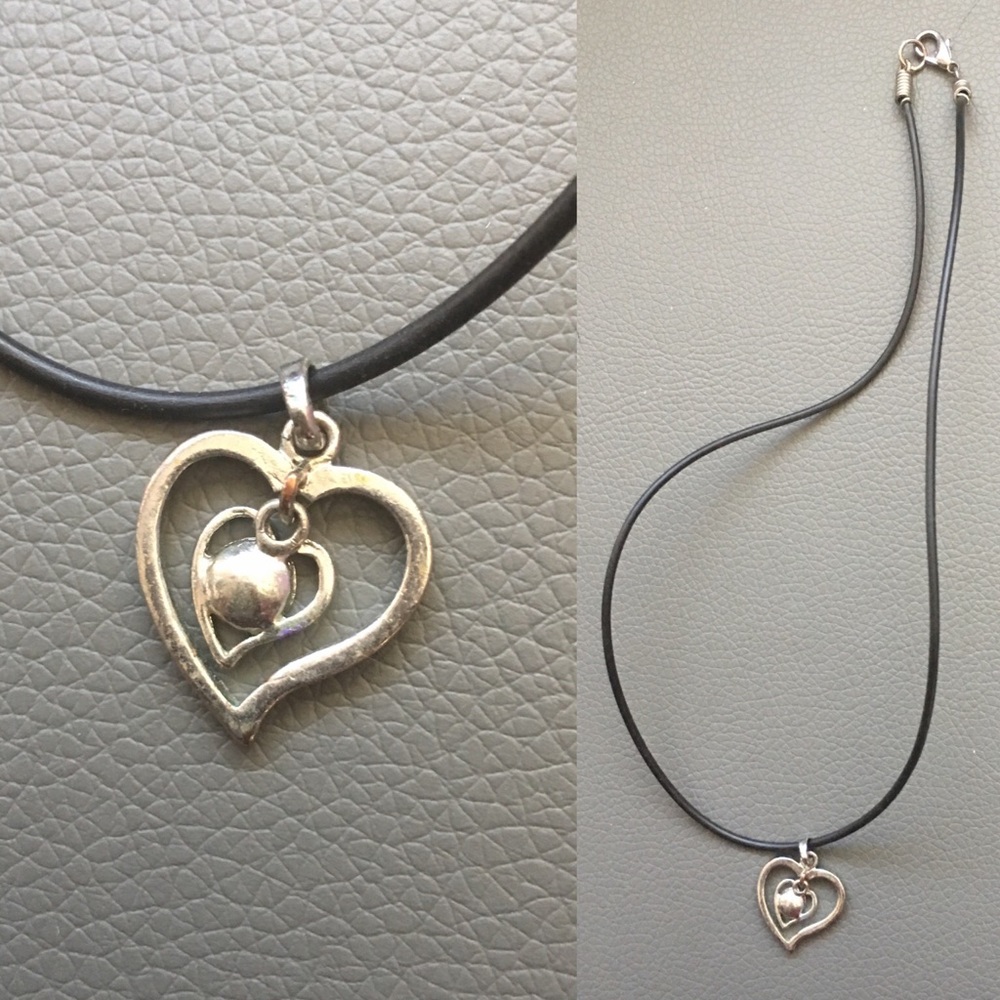 📿🖤 Silver Heart Pendant Charm Necklace